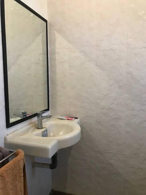 בנדונג Villa Naumi מראה חיצוני תמונה