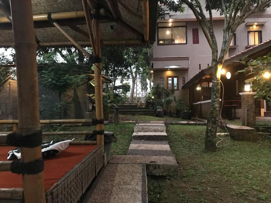 בנדונג Villa Naumi מראה חיצוני תמונה