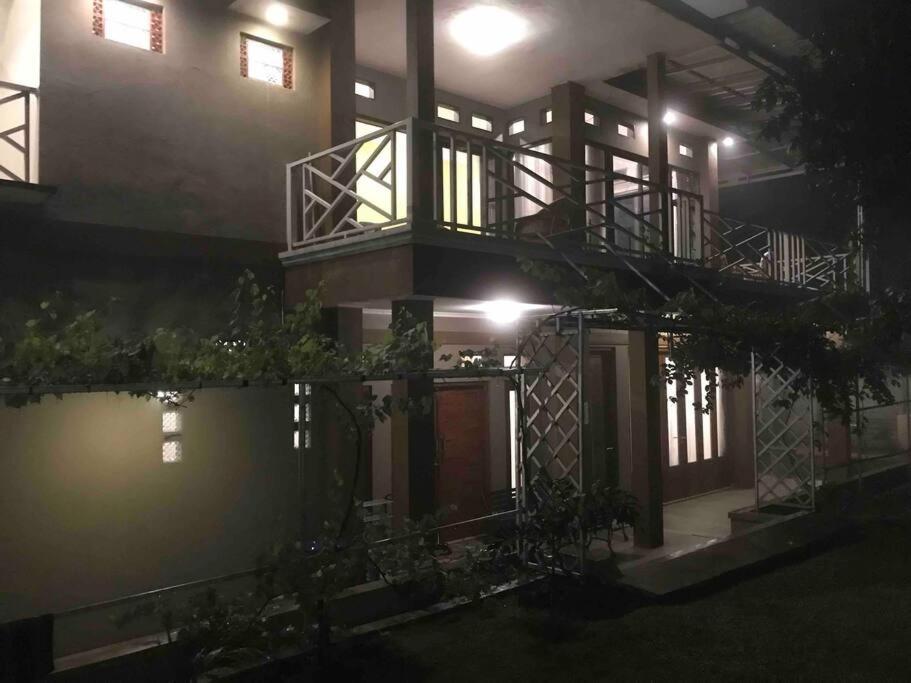 בנדונג Villa Naumi מראה חיצוני תמונה