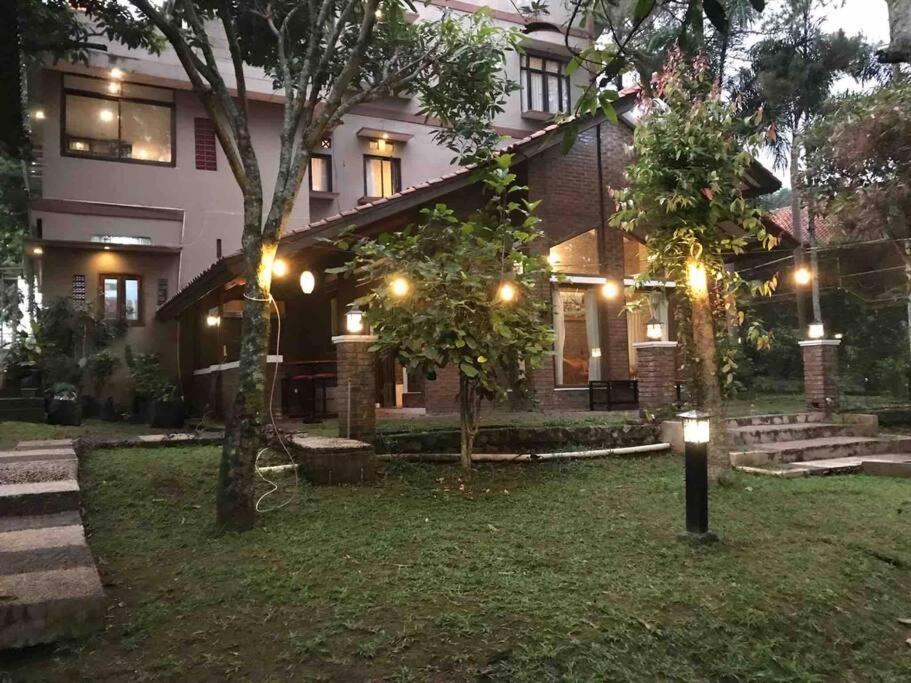 בנדונג Villa Naumi מראה חיצוני תמונה