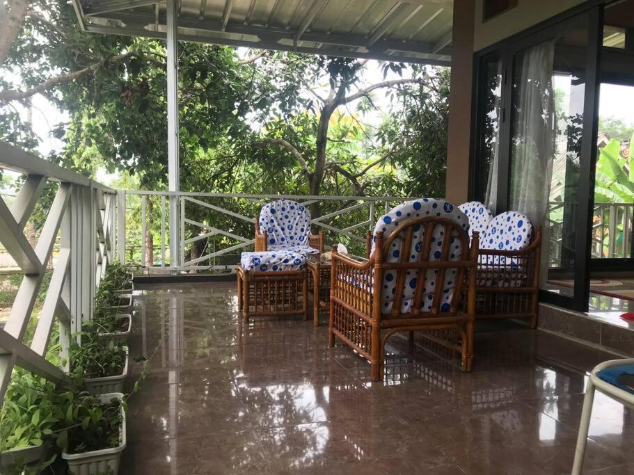 בנדונג Villa Naumi מראה חיצוני תמונה